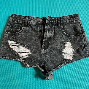 Black forever 21 jean shorts